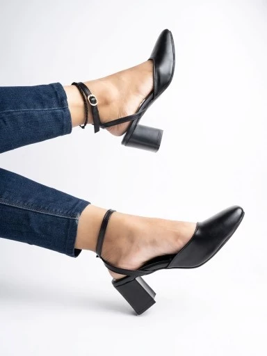 Stylestry Stylish Comfortable Black Heeled Pumps For Women & Girls