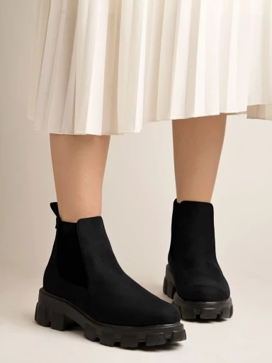 Stylestry Smart Casual Black Boots For Women & Girls