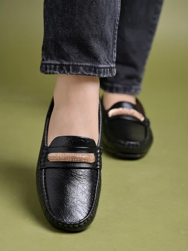 Stylestry upper Chain Detailed Black Loafers For Women & Girls