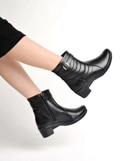 Stylestry Stylish Black Boots For Women & Girls