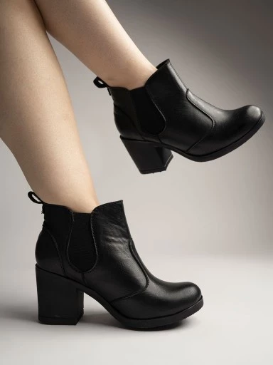 Shoetopia Womens & Girls Pull On Black Solid Heeled Boots