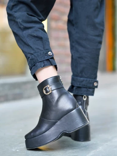 Stylestry Smart Casual Black Boots For Women & Girls