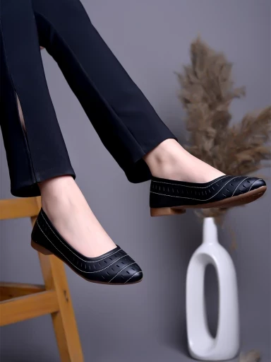 Stylestry Comfortable Black Bellies For Women & Girls