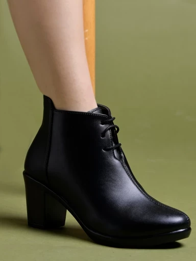 Stylestry Smart Casual Black Boots For Women & Girls