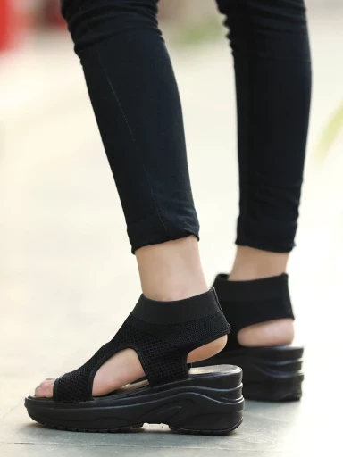 Stylestry Fashion & Comfortable Casual Black Sandals For Women & Girls