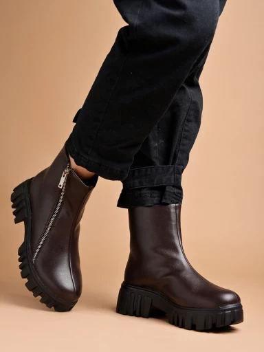 Stylestry Smart Casual Side Chain Detailed Brown Boots For Women & Girls