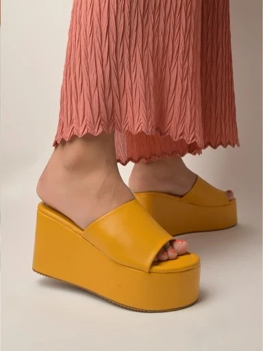 Shoetopia Fashionable Solid Yellow Platform Heels For Women & Girls