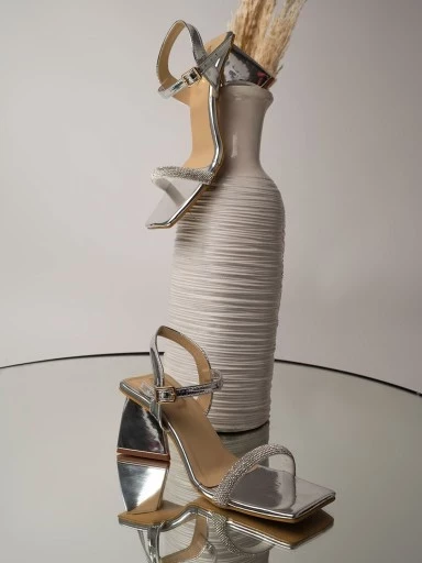Stylestry Women & Girls Glamorous Wide Fit block heeled sandal in silver metallic