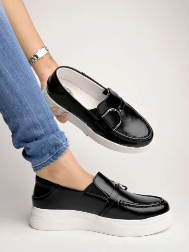 Shoetopia Smart Casual Chain Detailed Black Loafers For Women & Girls