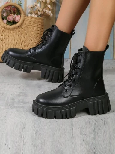 Stylestry Smart Casual Mid Top Black Boots For Women & Girls