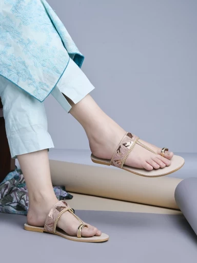 Stylestry Elegant Ethnic Rose-Gold Kolhapuri Flats For Women & Girls