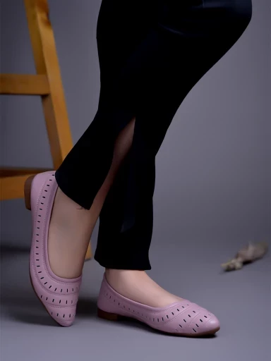 Stylestry Comfortable Mauve Bellies For Women & Girls