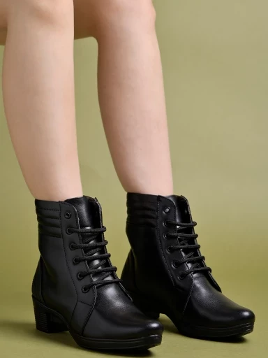 Ladies boots online india hotsell