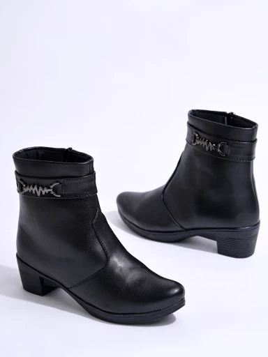 Stylestry Smart Casual Side Buckle Detailed Black Boots For Women & Girls