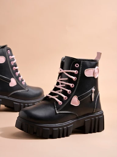 Stylestry Smart Casual Lace-up Detailed Black Boots For Women & Girls