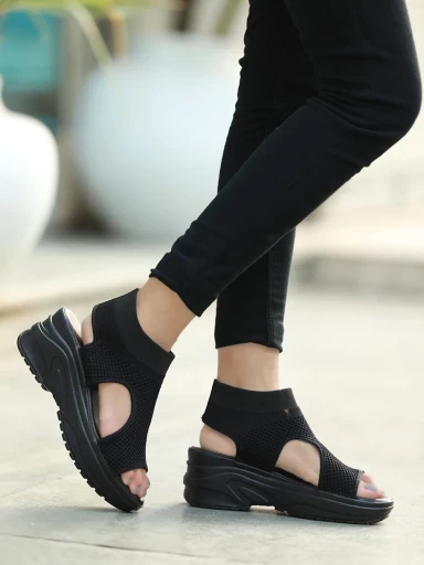 Stylestry Fashion & Comfortable Casual Black Sandals For Women & Girls