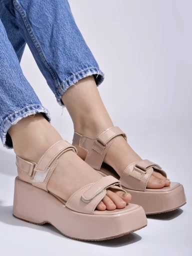 Stylestry Comfortable  & Sporty Peach Sandals For Women & Girls