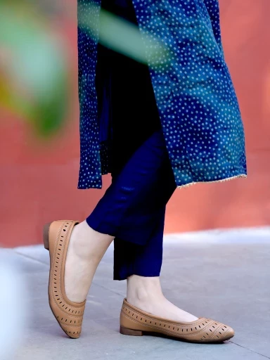 Stylestry Comfortable Tan Bellies For Women & Girls