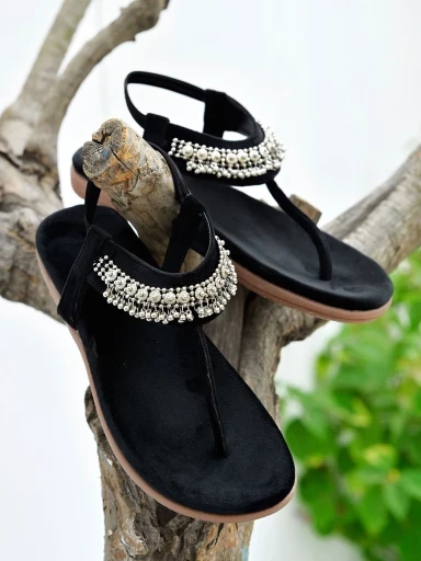 Stylestry Ethnic Wear Black Flat Sandals For Women & Girls