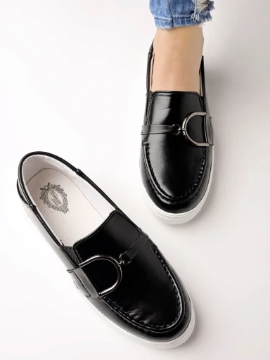 Shoetopia Smart Casual Chain Detailed Black Loafers For Women & Girls