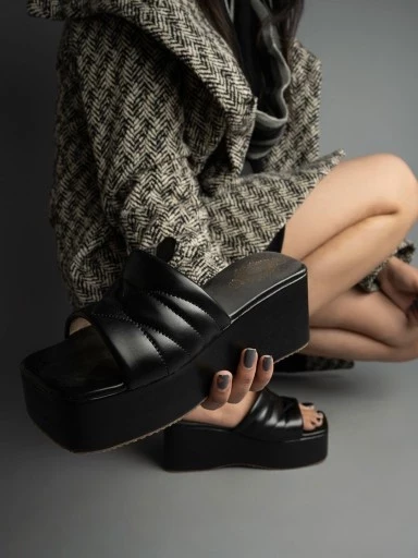 Shoetopia Retro Style Black Platform Heels For Women & Girls