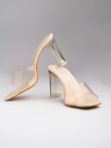 Shoetopia Women & Girls Cream Block Heels