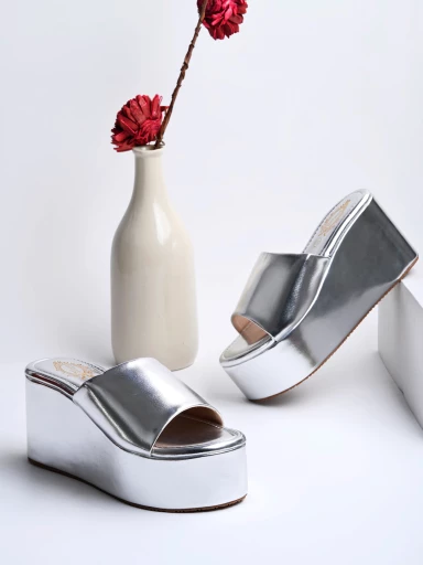 Shoetopia Fashionable Solid Silver Platform Heels For Women & Girls
